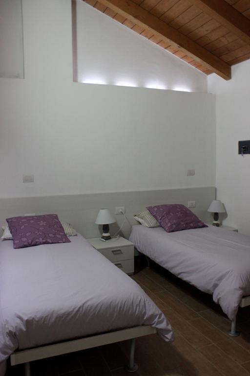 Al Castello Bed And Breakfast Cornate d'Adda Δωμάτιο φωτογραφία